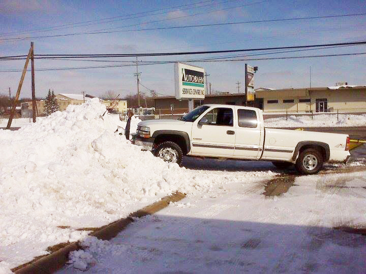 BLIZZARD® 810 POWER PLOW™ Snowplow